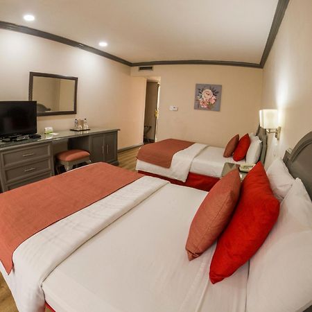 Hotel Santander Plaza Guatemala City Exterior photo