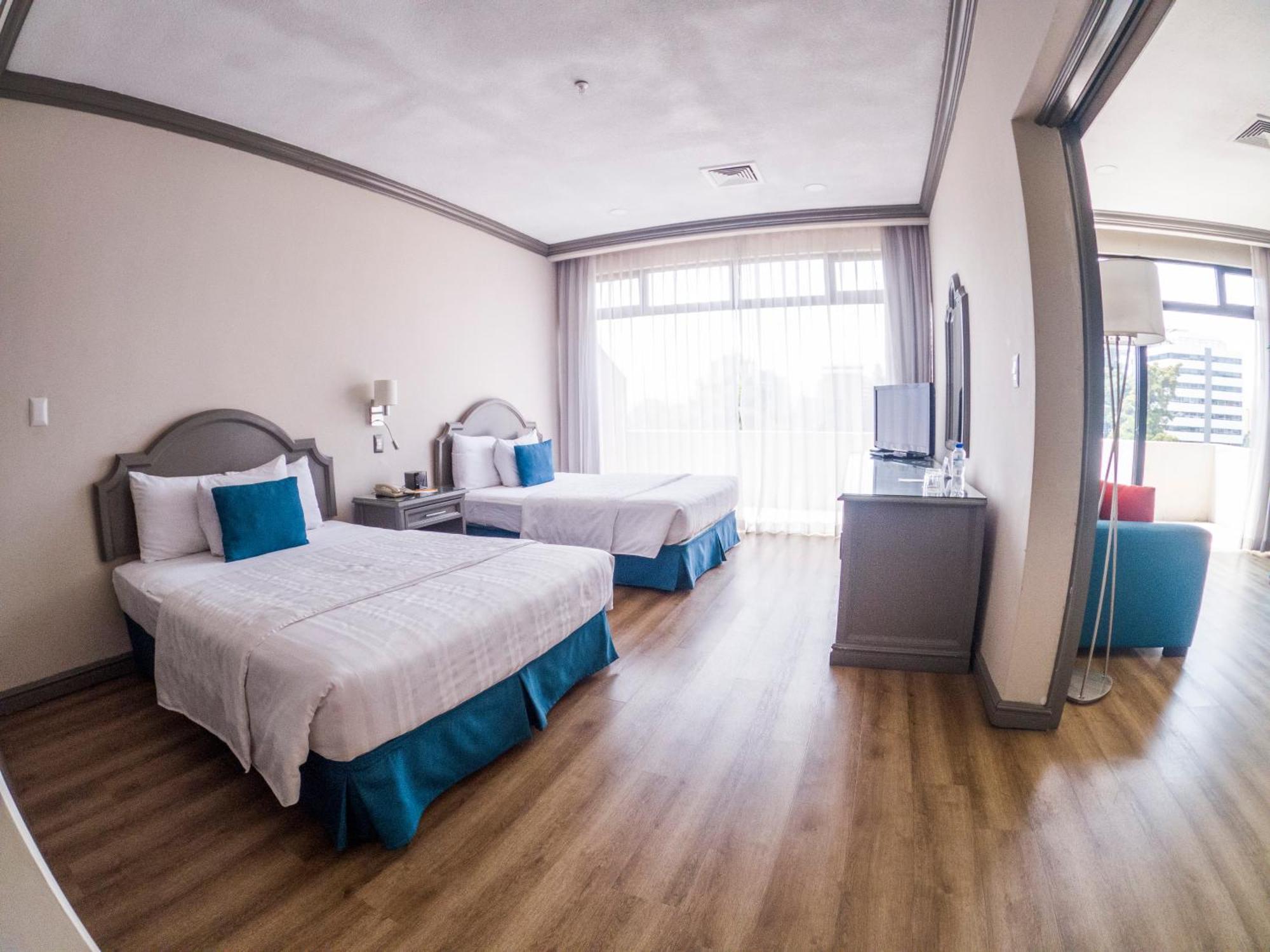 Hotel Santander Plaza Guatemala City Exterior photo